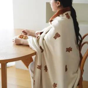 플란넬 5mm 양면 밍크극세사 캐릭터 겨울 담요 케이프 대형 특대형