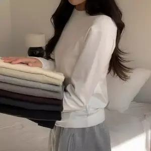 [코코블랑] 촉촉 라운드 베이직 티셔츠