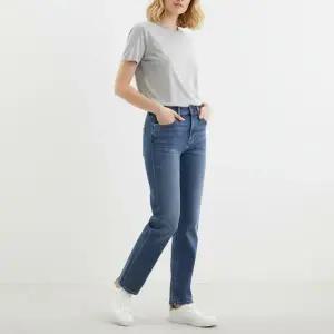 {매장정품} 게스25FW 여성 기모 슬림 스트레이트 DBL OP4DE110 1051592