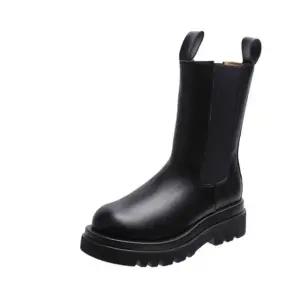 여성털신 퍼안감 첼시부츠 통굽 미들부츠 블랙 검정 (WFK64GV)