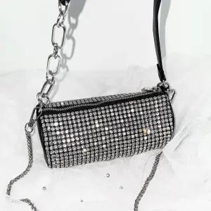 원통 스터드 크로스백 (WFJ67IJ)