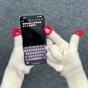 [하프클럽/]핑거홀 하트 여성 장갑 스마트폰 터치 장갑 겨울장갑