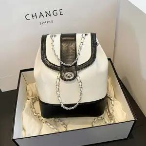 여자 오피스견고한 겸 직장인 출근 숄더 정장 백팩 용 코디