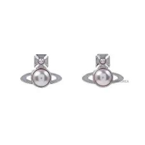 [비비안 웨스트우드] SS25 여성 틸리야 귀걸이 6201035W P547