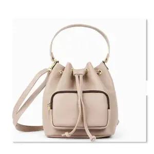 복조리백 버킷백 여성 토트백 포켓 가방 베이지