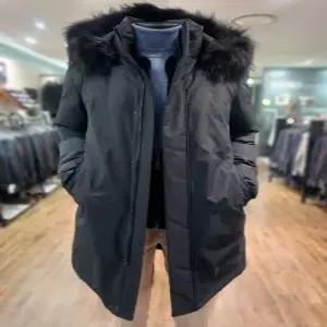 [바쏘옴므] F/W 네이비 폭스퍼후드 라이트 덕다운점퍼 2종