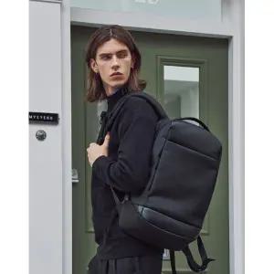 [롯데백화점]닥스 액세서리 [쇼핑백동봉] 아폴로 무중력 백팩 (17인치 노트북 수납) DBBA5F656