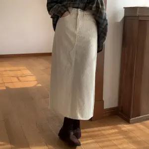 [코코블랑] 아테 코듀로이 롱 스커트