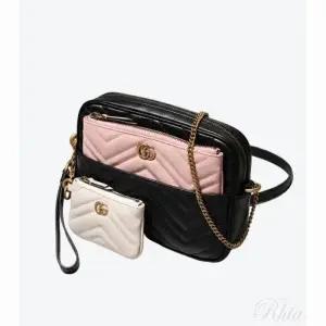 구찌 GG 마몽트 크로스백 699758 UM8LT 8317