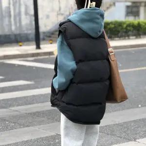 여성 조끼 캐주얼 패딩 겨울 도톰 민소매 아우터 하이넥 워머 MF4