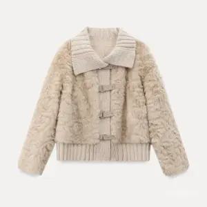 EGGKA 칼라 코트 양털 인조 패치워크 니트