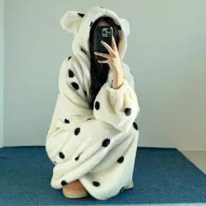 몽글후디극세사잠옷 잠옷 언더웨어 극세사 부드러운 브랜드패션 겨울