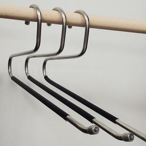 신박한정리 바지걸이 20p 논슬립 L자 실리콘 미끄럼방지 코팅 바지 옷걸이 인출식 역방향 s자