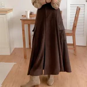 여성 스웨이드 플레어 롱스커트 카고 앞트임 가을용