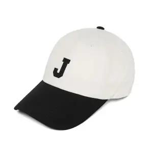 [베루툼](강남점)HW-BC224 J 이니셜 투 톤 캡 크림블랙