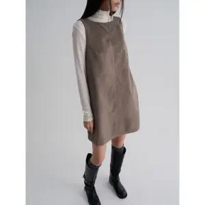 [에잇세컨즈] 스웨이드 원피스  베이지 (125X71MQ7A)