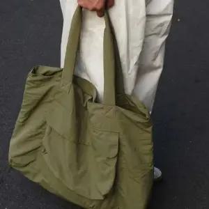 경량 빅사이즈 나일론 캐주얼 숄더백 토트백 여행 (WFJ7CI3)
