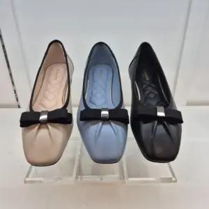 HC11 양가죽 여성화 스퀘어토 리본 플랫  D1N1U42M6V