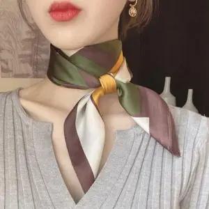 쁘띠 사각 목 스카프 70 가을 스퀘어 명품 브라운 W96B765