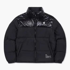 [롯데백화점]르꼬끄 공용 에어클라우드 리버시블 패딩 다운자켓 2종 QO423GDJN3