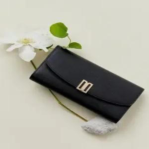 닥스 액세서리 여성 24FW [스테디셀러] 블랙 DD로고 소가죽 장지갑 WCWA4F451BK