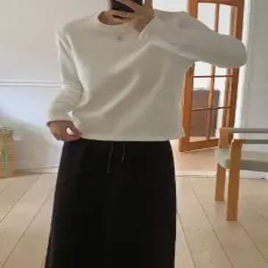 도톰 밍크기모 세미크롭 라운드 긴팔 티셔츠 (3color)