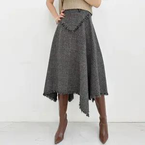 금찌 에덴 체크 언발 롱 스커트 SK3212