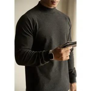 솔저스2 남성 이태리식 폴라폴리스 반하이넥 가을 겨울 빈티지 캐주얼 긴팔 티셔츠 OPH4