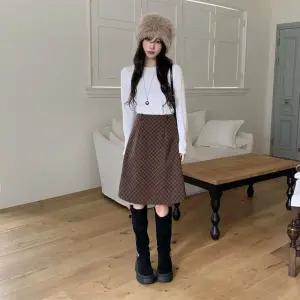 여자 가을 겨울 모직 체크 미디 스커트