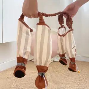 강아지일체형신발 강아지장화 애견신발 브라운 방수 반려견