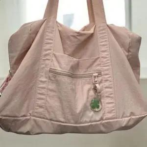 네잎클로버 키링 행운 소형 열쇠고리 WFGLDEH