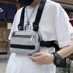 [하프클럽/]스포츠 다용도 캐주얼 체스트백 가슴가방 필수템 앞으