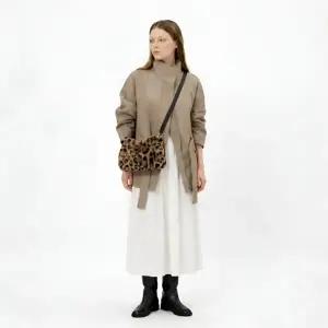 하찬 가방 토트백 퍼 미니 숄더 크로스 원핸들 셔링 드로스트링 겨울 데일리 미니멀 연말코디 신상 코디템