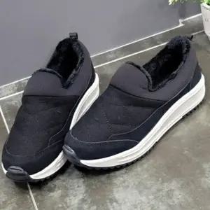 여자 겨울 털신발 슬립온 로퍼 데일리 겨울 운동화