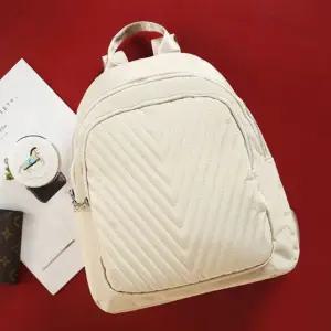 여성 배낭 백팩 사선 가벼운 배낭 소형 가방 베이지 (WFKDXQR)