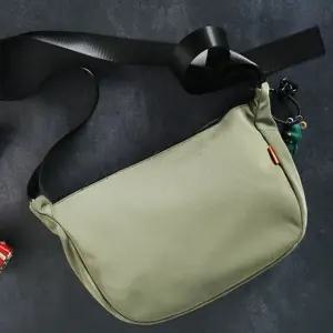 고품질 캐주얼 크로스백 여행 보조 무지 가방 숄더 카키 (WFKDXY7)