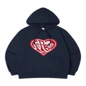 [탑보이][탑보이] 하트어택 오버핏 기모 프린팅 후드 스웨트 셔츠 (PTH2098)