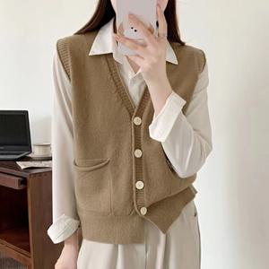여성 니트 베스트 심플 무지 브이넥 단추 주머니 조끼