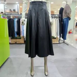 시슬리/애플아울렛/유니크 절개 플레어 레더 롱 스커트 SASKA3541