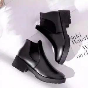 여성용 통굽 앵클부츠 따뜻한 패션 마틴부츠 숏부츠