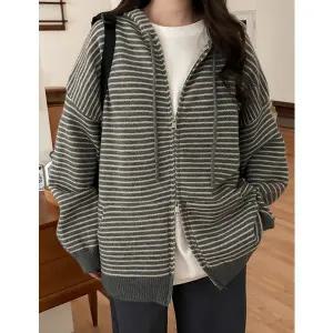 [공구우먼] 루이빈 스트라이프 니트 후드 집업 85691 빅사이즈 여성의류