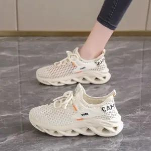 여름 여성안전화 가벼운 단체화 발편한 작업 여성 베이지