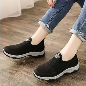 여성 슬립온스타일 캐주얼 데일리 가벼운 워킹화