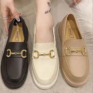 [하프클럽/]여성 블로퍼 단화 여성신발 캐주얼 금 장식 디자인 정장화