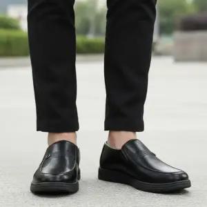 남성 깔끔한 라인 은은한 텍스처 심플 클래식 보온 기모안감 정장 로퍼