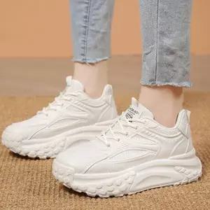 플랫슈즈 여성 키높이 통굽 귀여운 스타일 키커지는 운동화