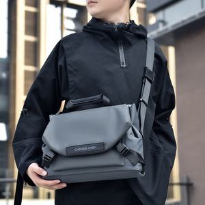 남자 메신저백 숄더백 여행용 크로스백 직장인 슬링백 대학생 학생 학원 데일리 더플백 힙색 에코백 가방