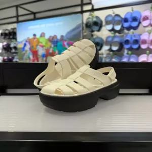 [크록스] 크록스 스톰프 피셔맨 샌들 209938-0WV 초크 화이트