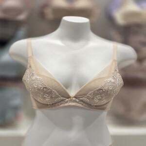 트라이엄프(TCDF16R9013 NZ) 에어쿠션강력푸쉬업 브라