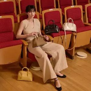 [방송에서만 이 가격/런칭가 249000원] 프리마클라쎄 크레센트 토트백(하트 참장식+숄더 스트랩)